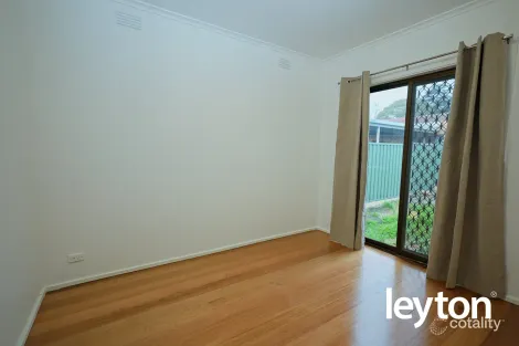 Property photo of 5 Emerald Drive Springvale VIC 3171
