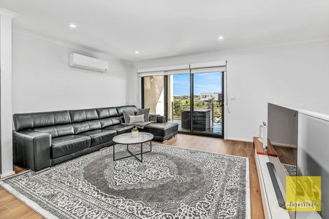 Property photo of 69 Flicka Boulevard Cranbourne West VIC 3977
