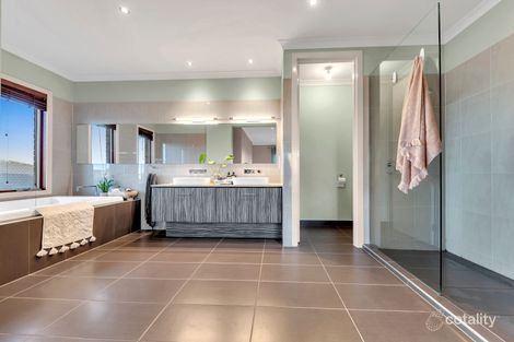 Property photo of 142 Boland Drive Lyndhurst VIC 3975