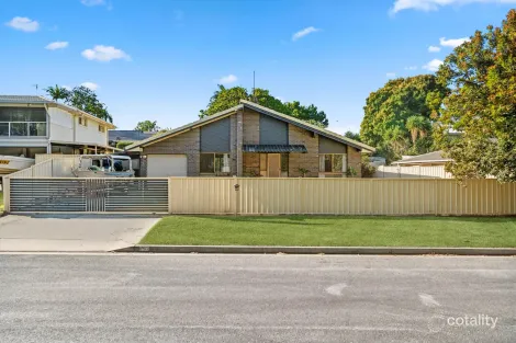 13 Pitt St, Redland Bay, QLD 4165