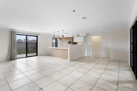 Property photo of 31 Cairns Crescent Deception Bay QLD 4508