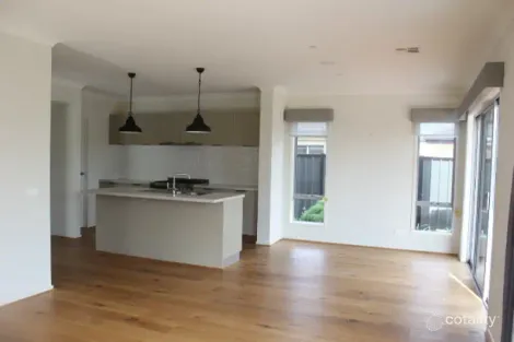 Property photo of 3 Asbury Street Craigieburn VIC 3064