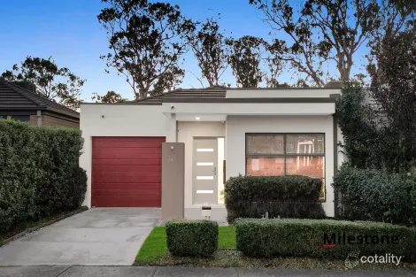 Property photo of 24 Livida Circuit Lyndhurst VIC 3975