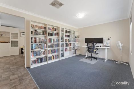 Property photo of 16 Chinchilla Parkway Port Kennedy WA 6172