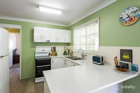 Property photo of 49 Elaine Avenue Berkeley Vale NSW 2261