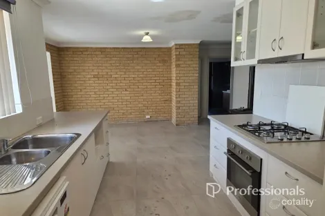Property photo of 33 Wakefield Crescent Australind WA 6233