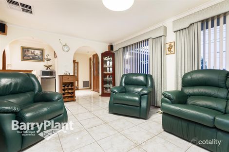 Property photo of 4 Luanda Street Keysborough VIC 3173