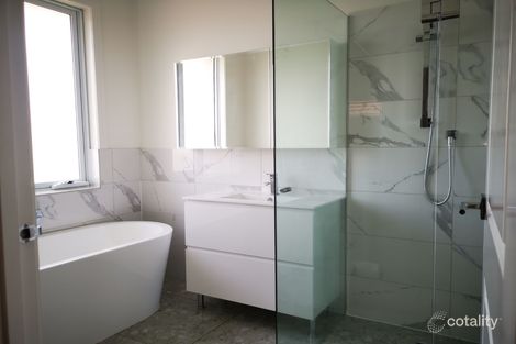 Property photo of 11 Ellery Street Chadstone VIC 3148