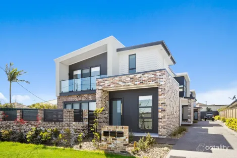 Property photo of 19 King Street Lake Illawarra NSW 2528