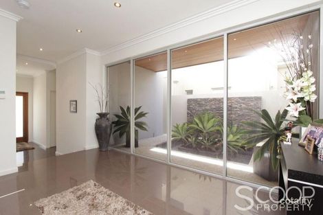 Property photo of 9 Heirisson Way North Coogee WA 6163