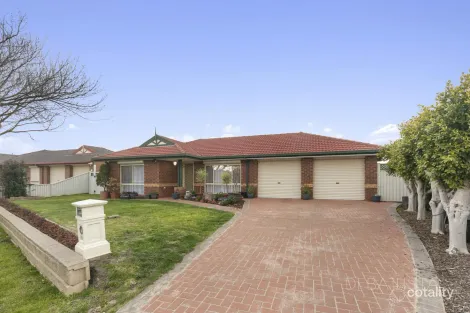 Property photo of 22 Maple Place Craigieburn VIC 3064