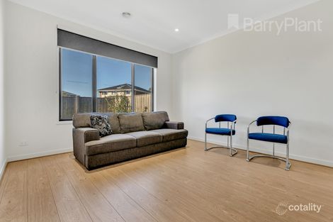 Property photo of 15 Heathcote Street Mickleham VIC 3064