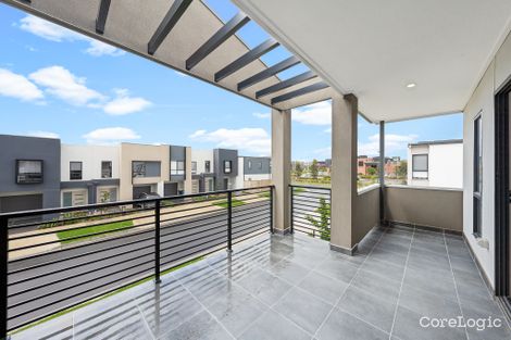 Property photo of 24 Lumeah Drive Cranbourne West VIC 3977