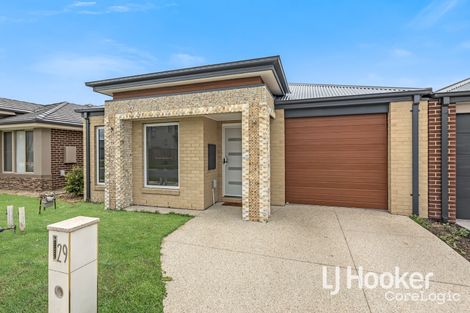 Property photo of 29 Mossey Crescent Cranbourne East VIC 3977