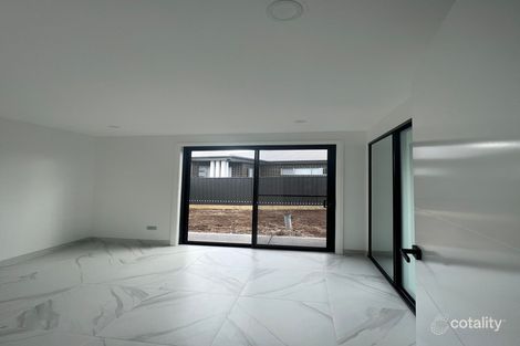 35 Neville St, Oran Park, NSW 2570