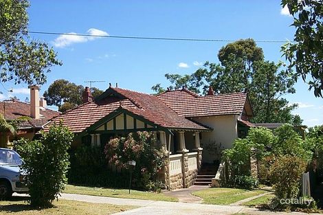 12 Dumbarton Cres, Menora, WA 6050