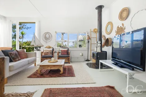 Property photo of 11 Moonya Avenue Encounter Bay SA 5211