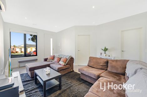 Property photo of 78A Hutchinson Drive Lynbrook VIC 3975