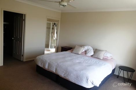 Property photo of 10 Neri Crescent Arundel QLD 4214