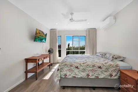 Property photo of 20 Linden Crescent Qunaba QLD 4670