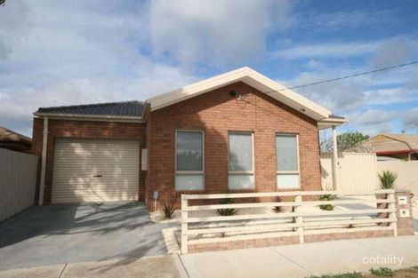 Property photo of 13 Osprey Street Werribee VIC 3030