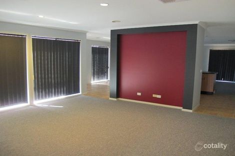 Property photo of 10 Amber Way Taylors Hill VIC 3037
