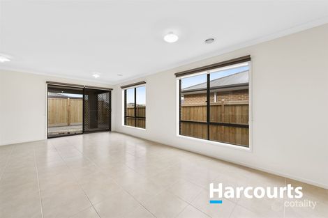 Property photo of 11 Wanstead Way Cranbourne West VIC 3977