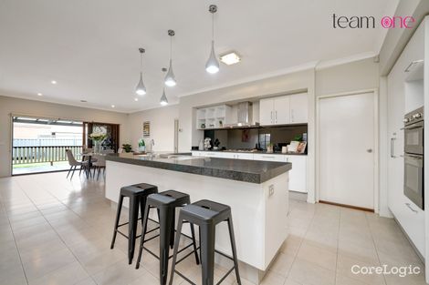 Property photo of 6 Yarraman Road Manor Lakes VIC 3024