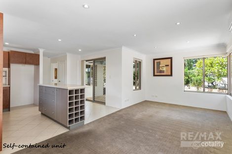 Property photo of 11 Crowther Elbow Ocean Reef WA 6027