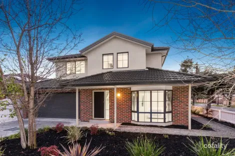 13 Tara Gr, Carnegie, VIC 3163