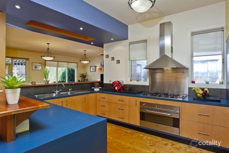 Property photo of 11 Loeman Street Strathmore VIC 3041