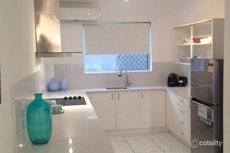 Property photo of 2/33 Middle Street Labrador QLD 4215