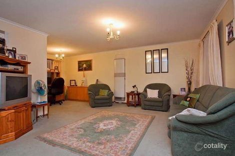 Property photo of 64 Raphael Crescent Frankston VIC 3199