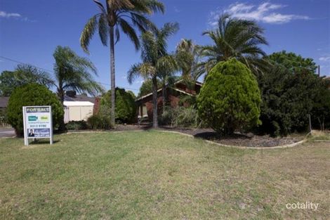 Property photo of 4 Aldworth Crescent Gosnells WA 6110