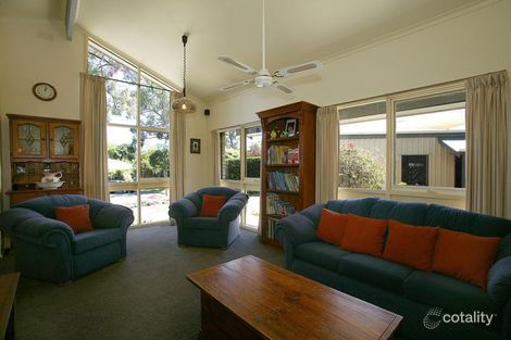 22 Lockhart Ct, Kilsyth, VIC 3137