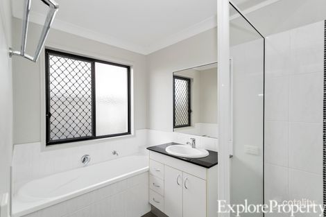 Property photo of 9 Coogee Terrace Blacks Beach QLD 4740