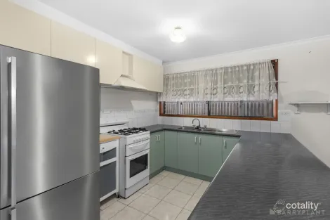 Property photo of 4 Pargeter Court Pakenham VIC 3810