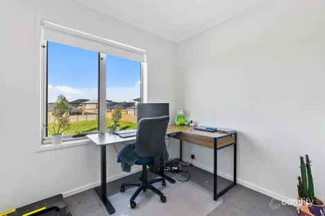 Property photo of 42 Caesar Street Officer VIC 3809