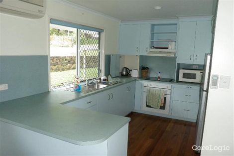 Property photo of 6 Sunset Drive Sarina Beach QLD 4737