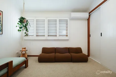 Property photo of 2/128 Sunshine Parade Miami QLD 4220