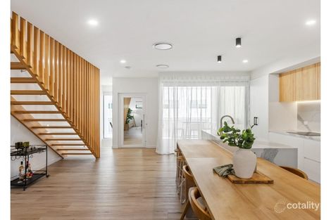 3/8 Miles St, Coolangatta, QLD 4225