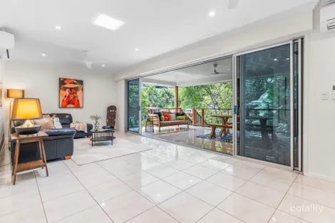 Property photo of 7 Bellevue Crescent Edge Hill QLD 4870