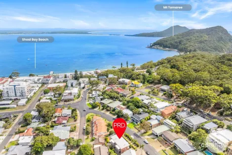 2/2 Victor Pde, Shoal Bay, NSW 2315