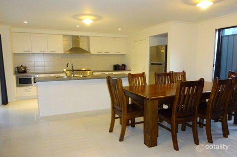 Property photo of 16 Brentwick Drive Craigieburn VIC 3064