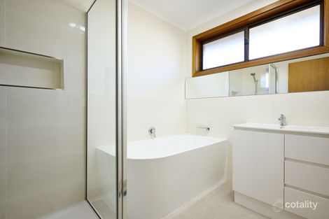 Property photo of 14 Eildon Parade Rowville VIC 3178