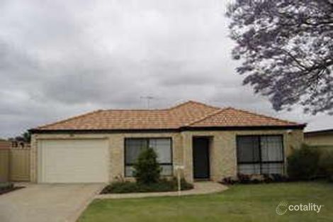 53 Pearl Rd, Cloverdale, WA 6105