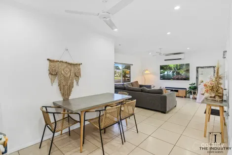Property photo of 74 Bathurst Drive Bentley Park QLD 4869