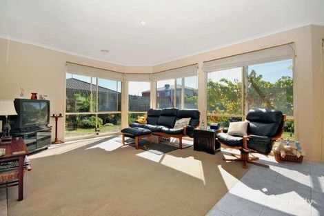Property photo of 15 Cove Lane Seaford VIC 3198