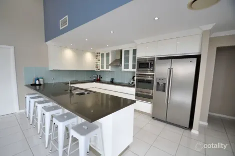 Property photo of 16 Ritz Place Dubbo NSW 2830