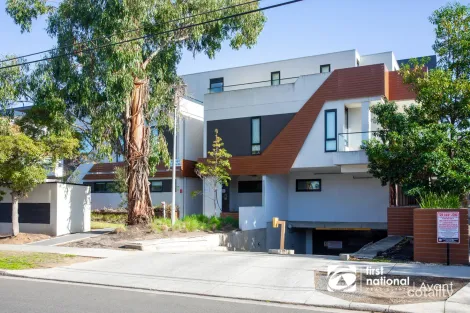 9 Renver Rd, Clayton, VIC 3168